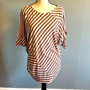 LOGIX STRIPED TOP. Size Medium